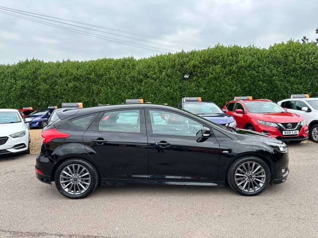 2017 Ford Focus 1.0 EcoBoost 125 ST-Line 5dr BJ67YVC