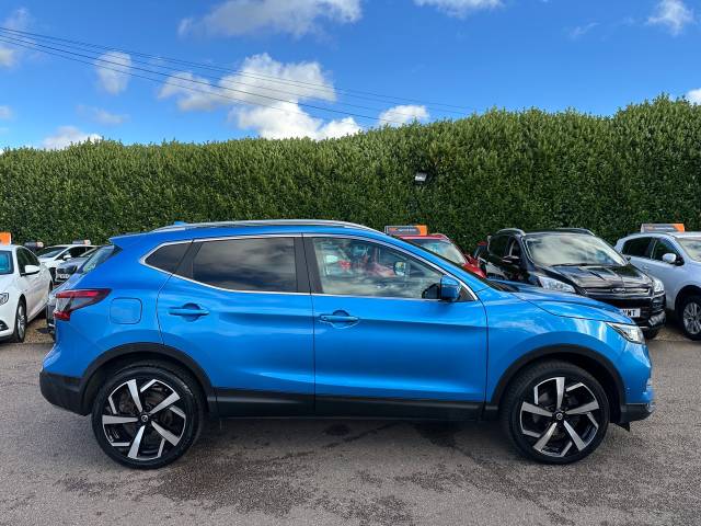 2017 Nissan Qashqai 1.2 DiG-T Tekna 5dr KV67FBE